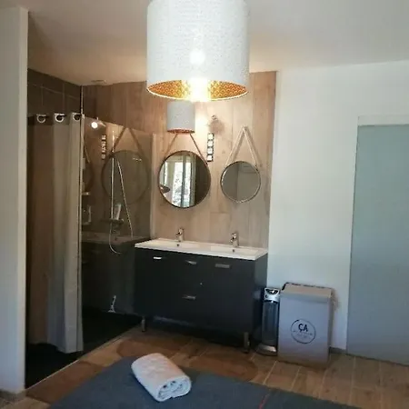 Villa Villa-piscine Privative En Haute Provence